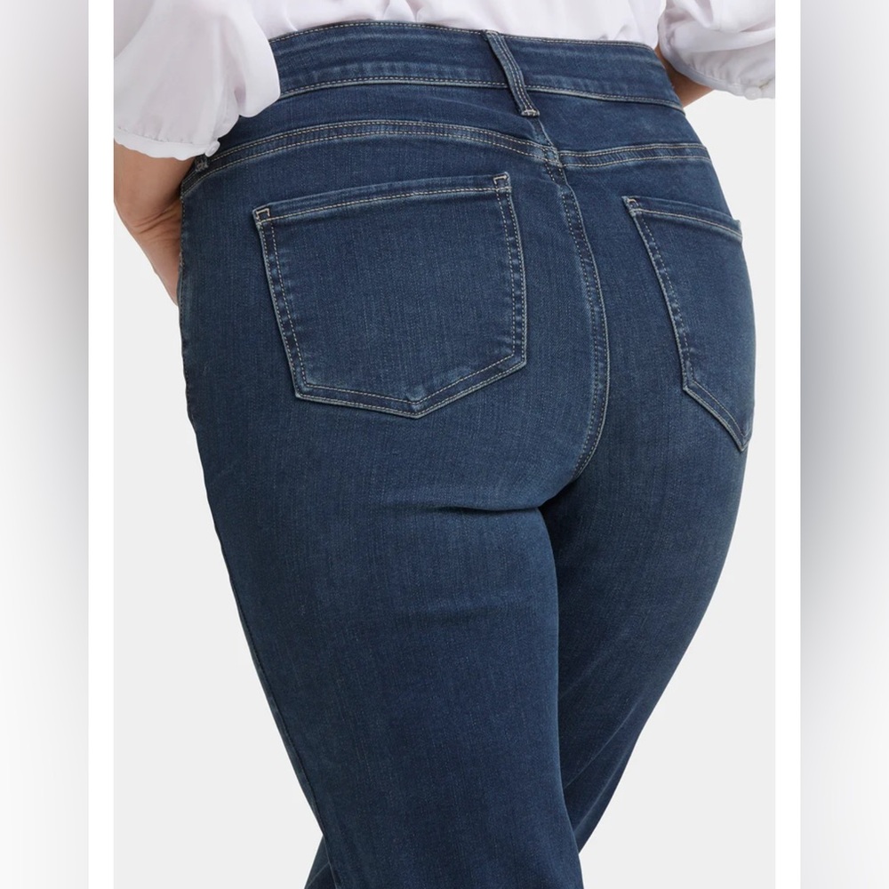 NYDJ Women's Jeans Marilyn Straight Jeans
Size 6 - Picture 2 of 14